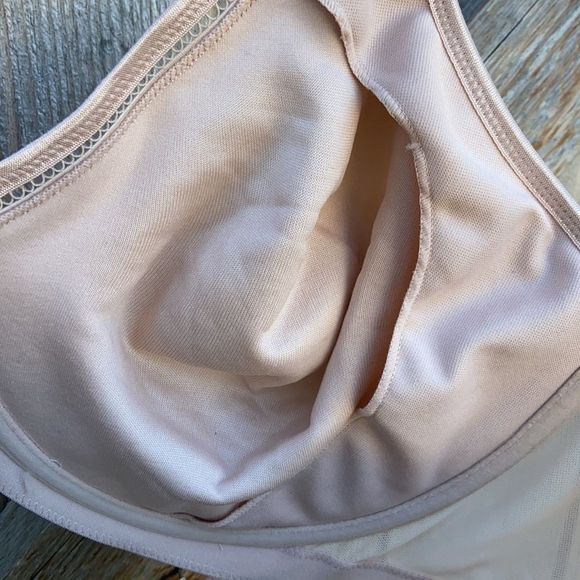 NWOT Breezies underwire bra 48C - Picture 8 of 8